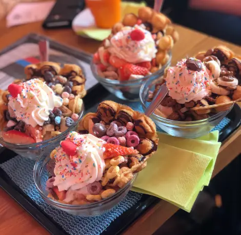 Sundaes & Bowls
